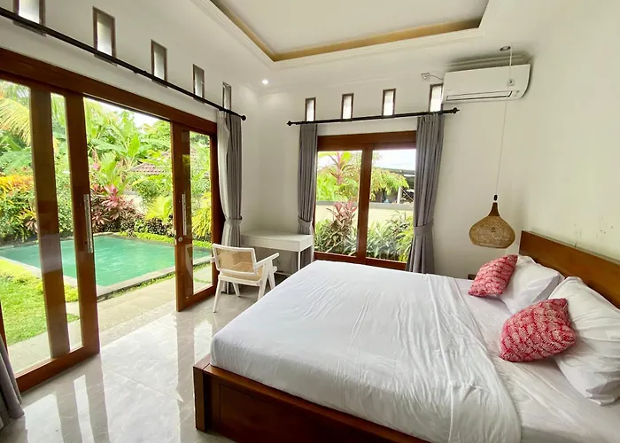Villa D Teba With Swimming Pool,